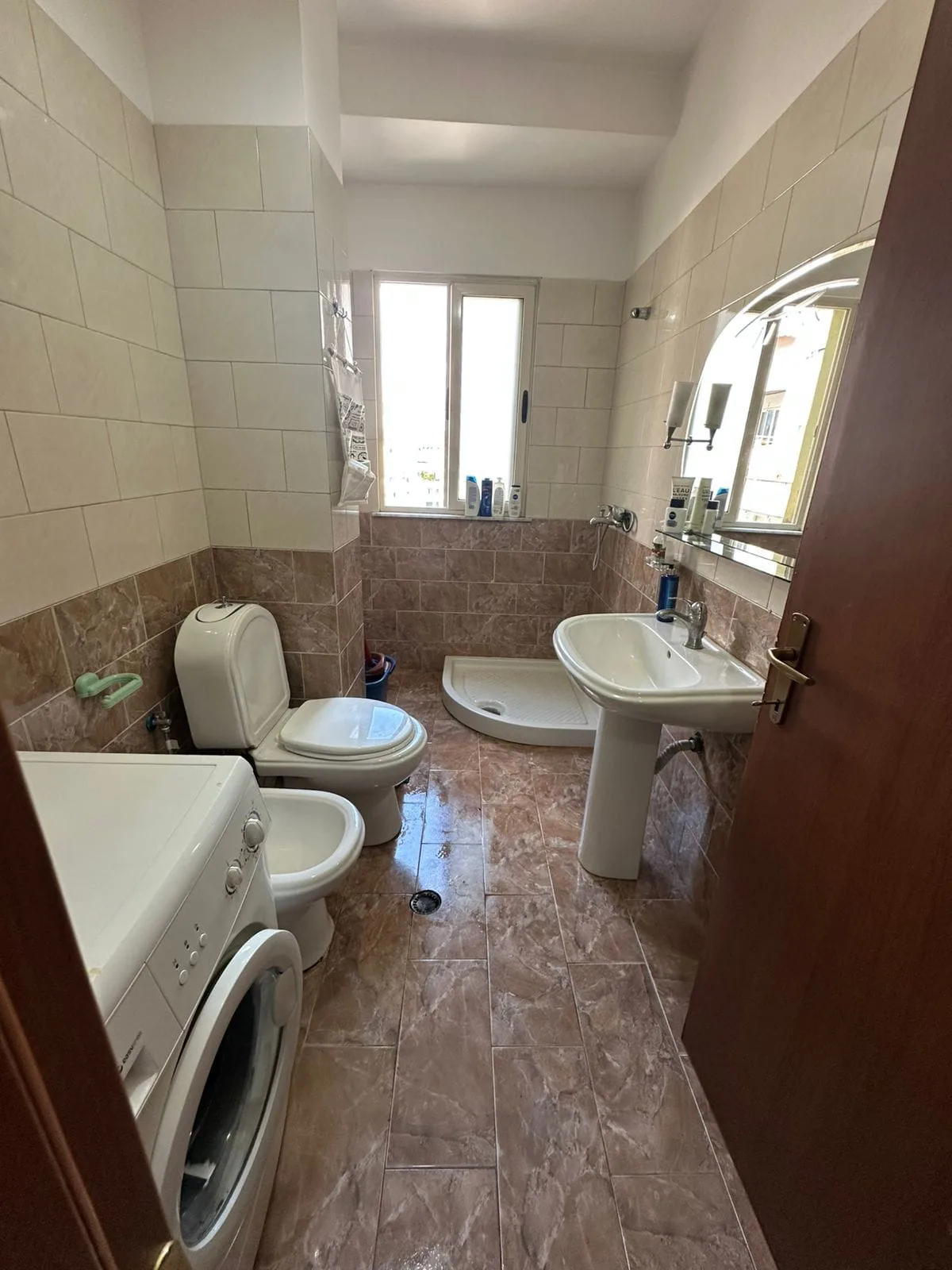 Apartament Me Qera 1+1 Ne Fresk (ID B2101243) Tirane