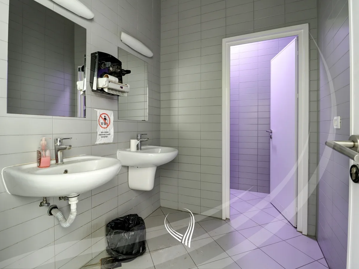 Lokal 600m2 me qira në lagjen Pejton