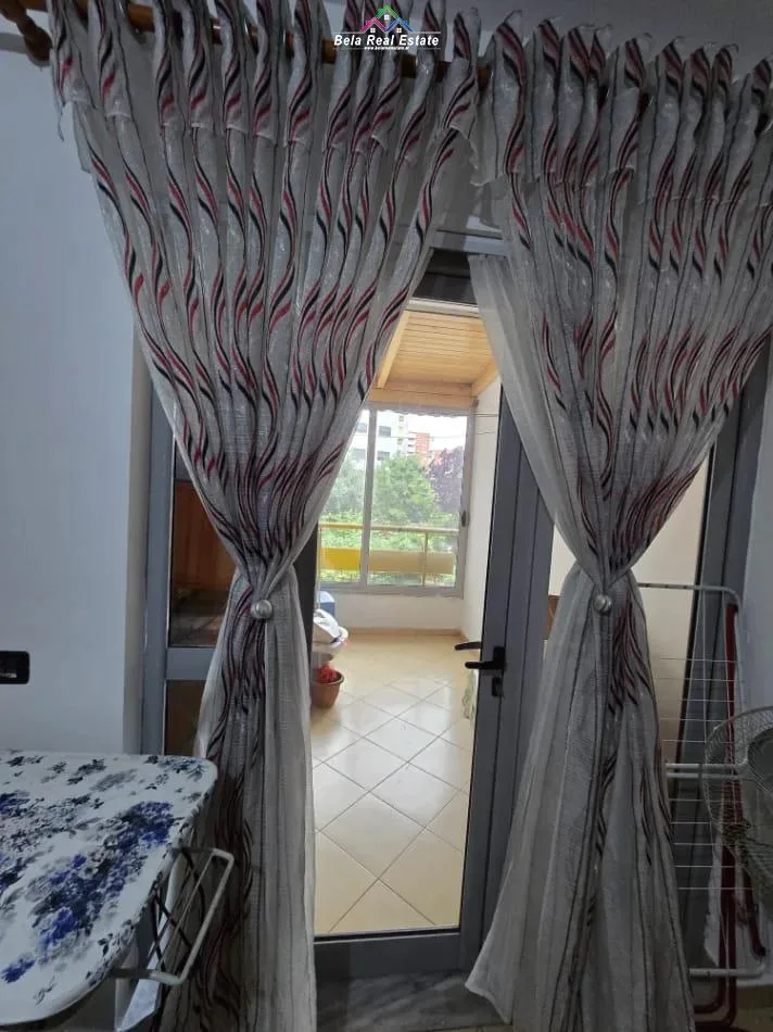 Apartament Me Qera 2+1 Prane Pallatit Me Shigjeta (ID B2201889) Tirane