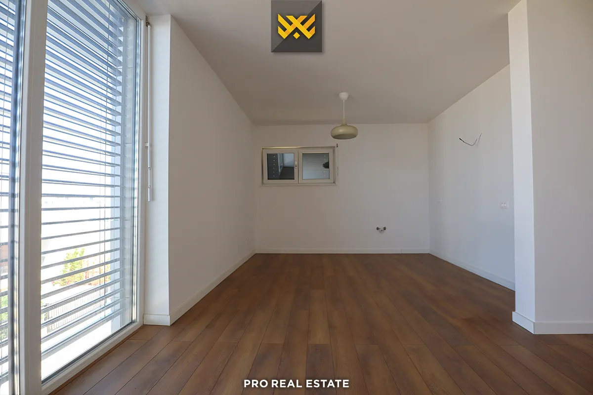 Shtëpi 350m² me #QIRA në Lagjen Qëndresa