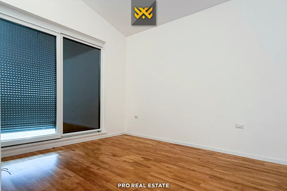 Shtëpi 245m² për #SHITJE në Lagjen Priam Village