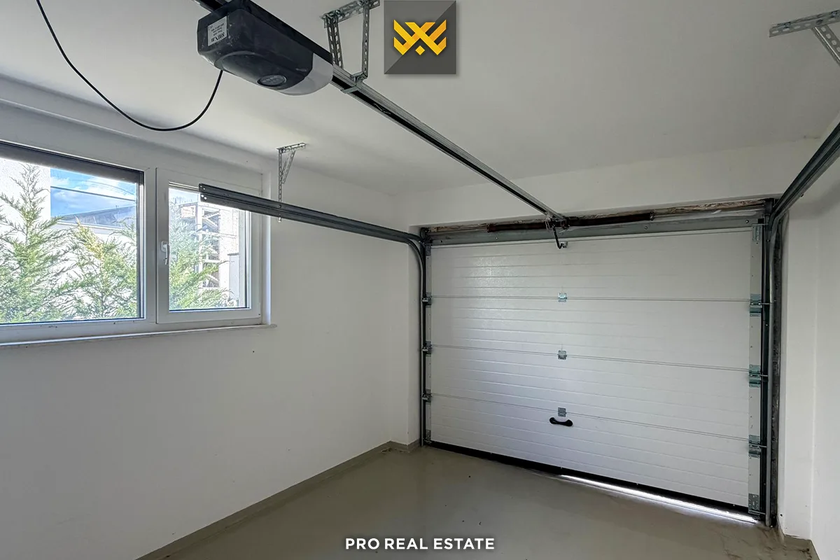Shtëpi 245m² për #SHITJE në Lagjen Priam Village