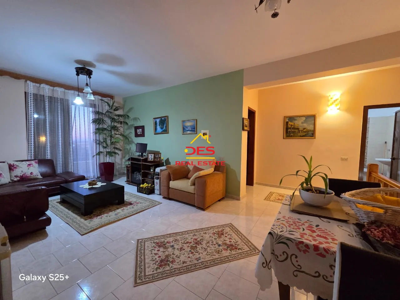 JEPET ME QIRA VILË 3-KATËSHE NË UJI TË FTOHTË, VLORE 📍 Pranë Kampit të Punëtorëve