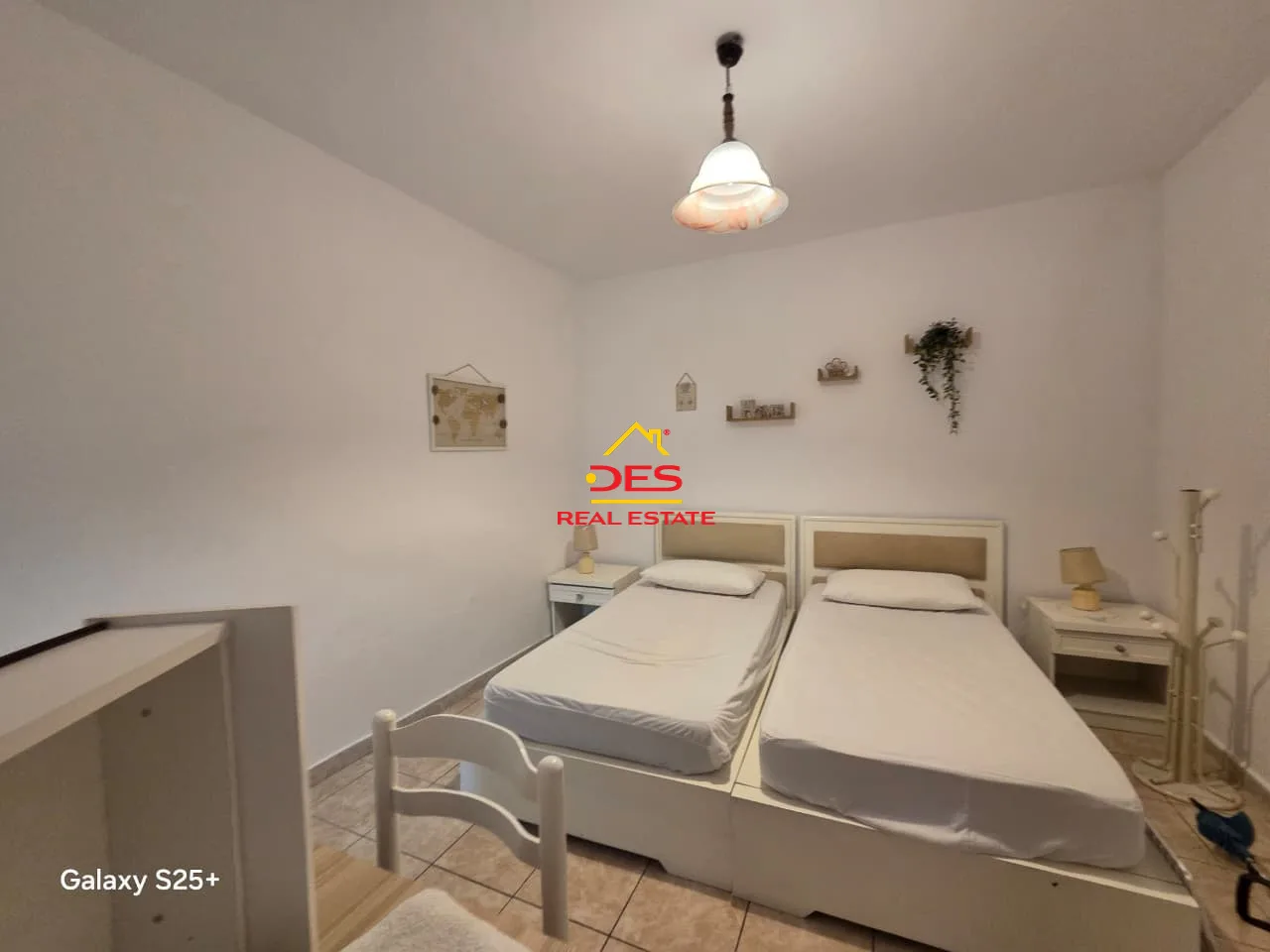 JEPET ME QIRA VILË 3-KATËSHE NË UJI TË FTOHTË, VLORE 📍 Pranë Kampit të Punëtorëve