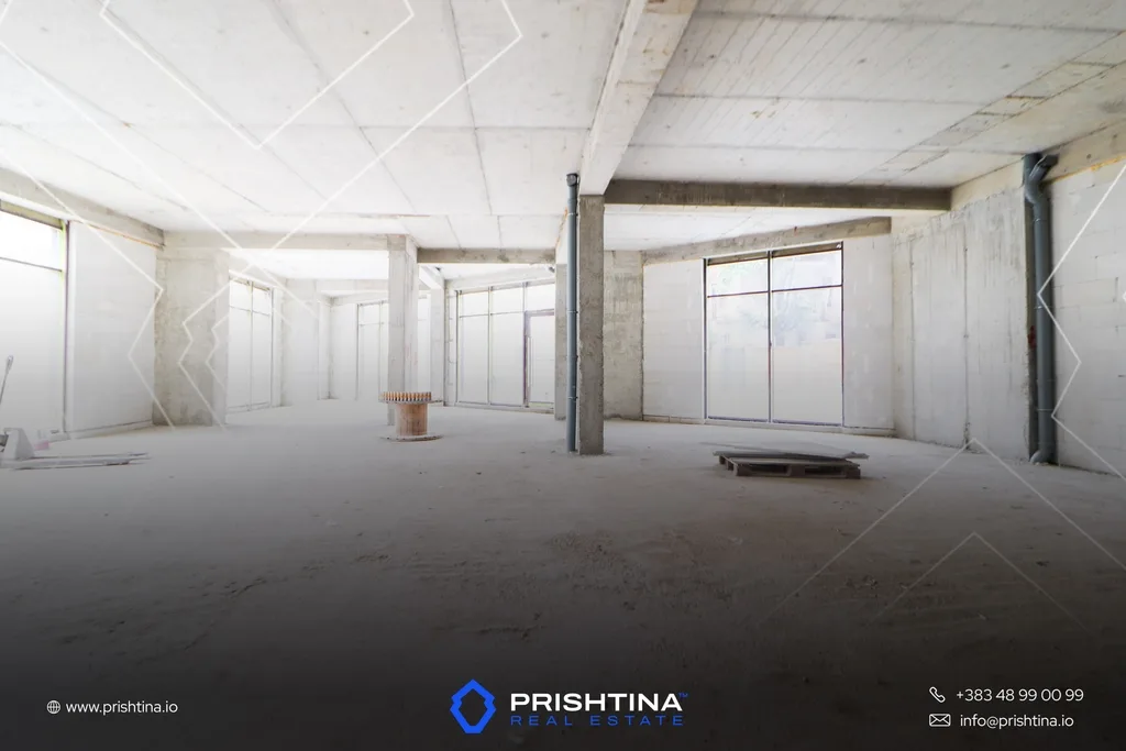 Lokal me qira 457m² te Lagjja e Muhaxherëve