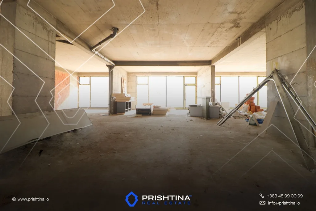Lokal me #qira 248m² në Mati 1