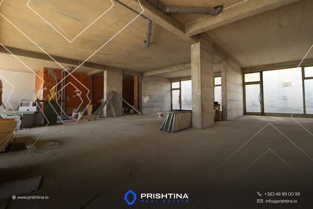 Lokal me #qira 248m² në Mati 1