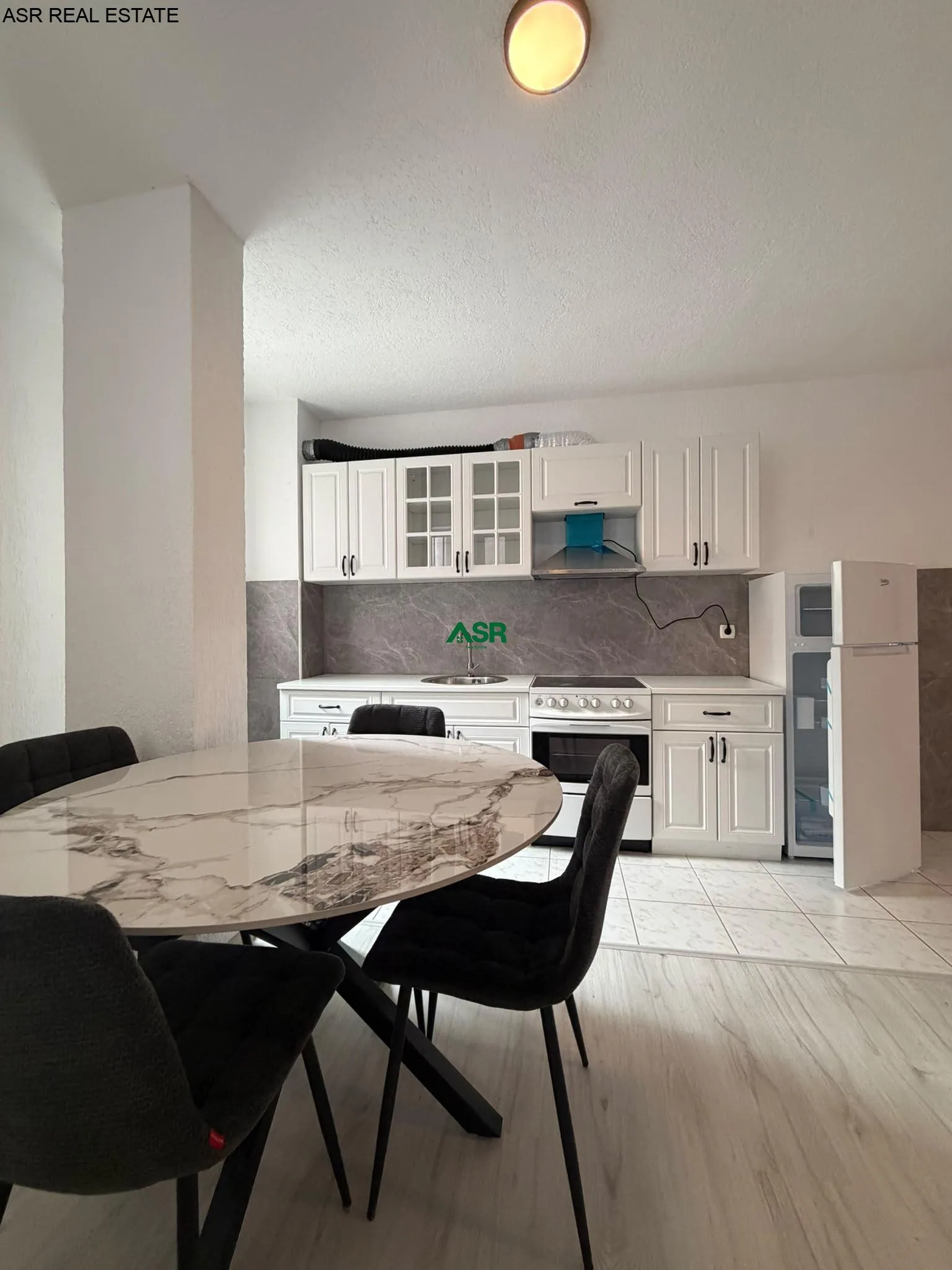 #ID:4502 Banesë 94m2 me #qira në lagjen qafa
