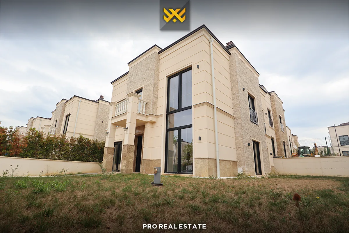 Shtëpi 300m² me #QIRA në Lagjen Royal Green Residence