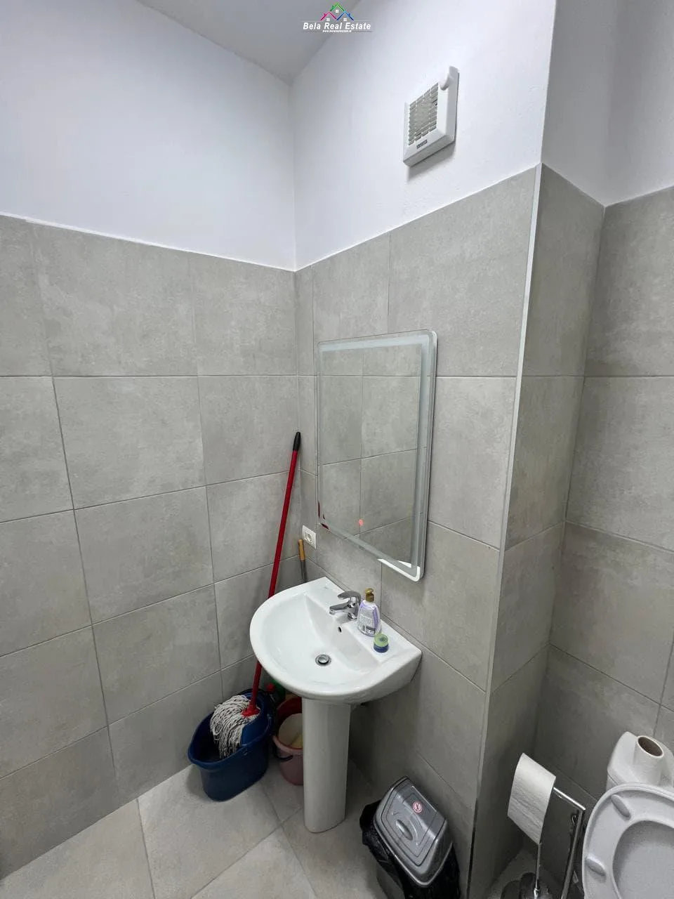 Apartament Me Qera 2+1 Tek Brryli (ID B2201457) Tirane