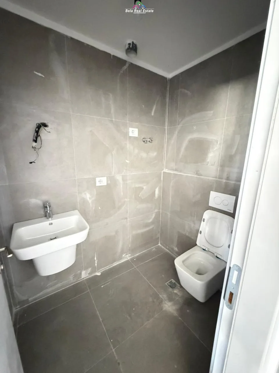 Dyqan me qera tek Rruga e Barrikadave (ID BD21865) Tirane
