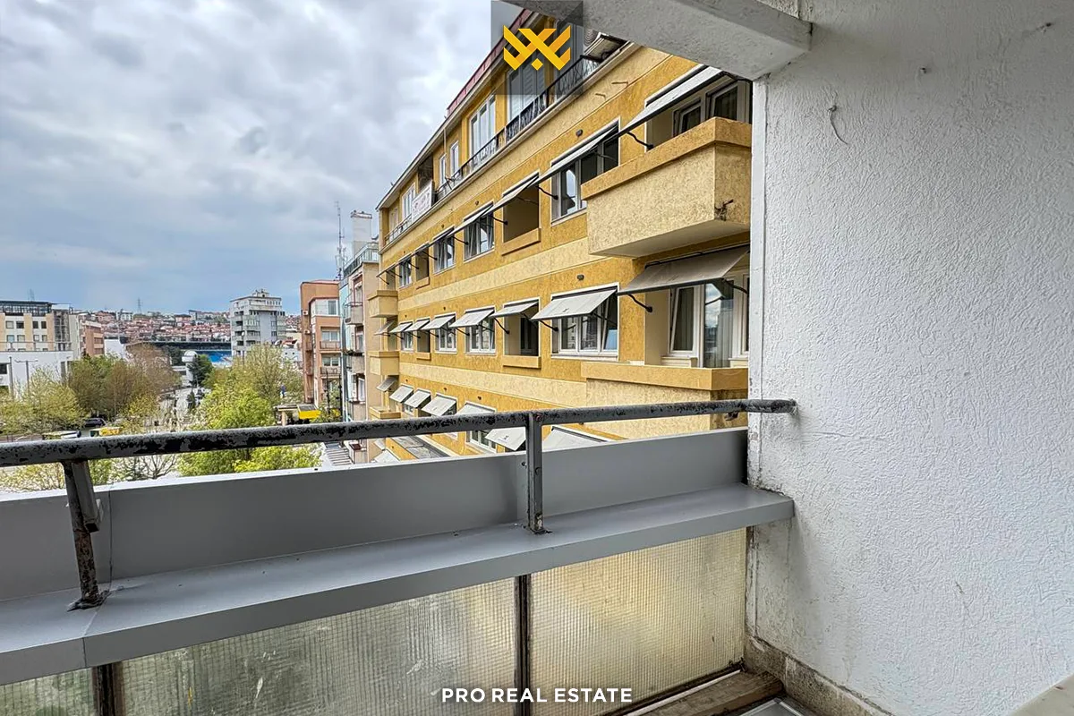 Banesë / Zyrë 60m² me #QIRA në Qendër