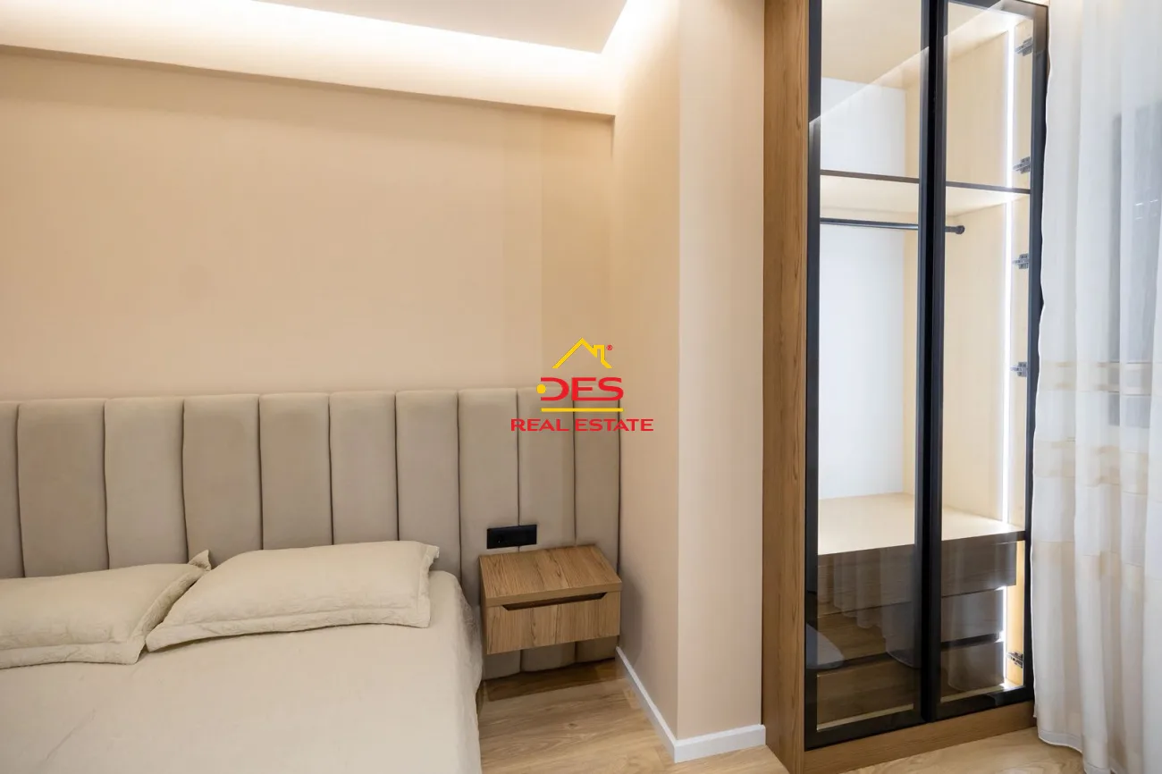 Jepet me qira apartament luksoz 1+1 në lungomare, vlorë.