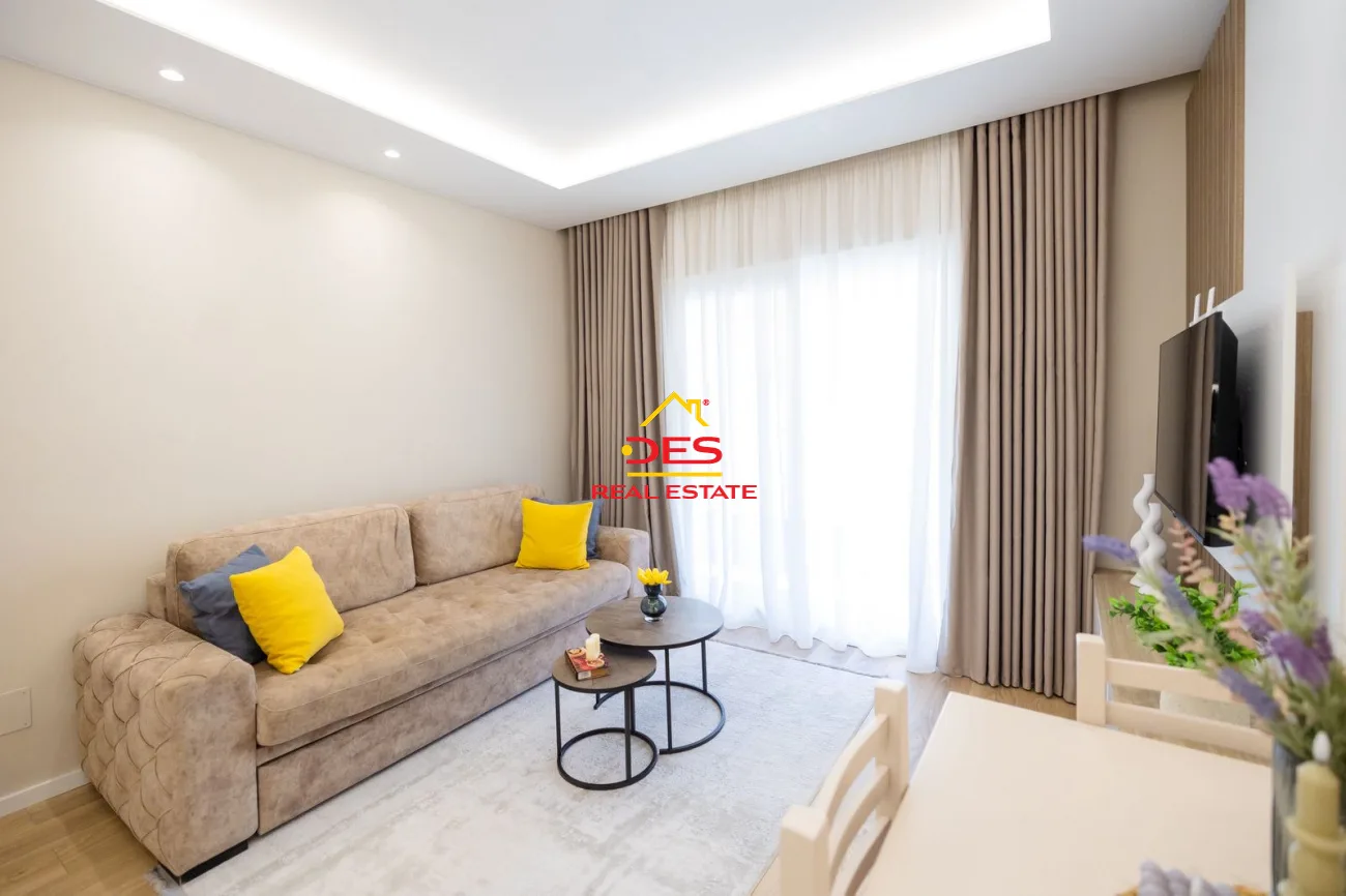 Jepet me qira apartament luksoz 1+1 në lungomare, vlorë.