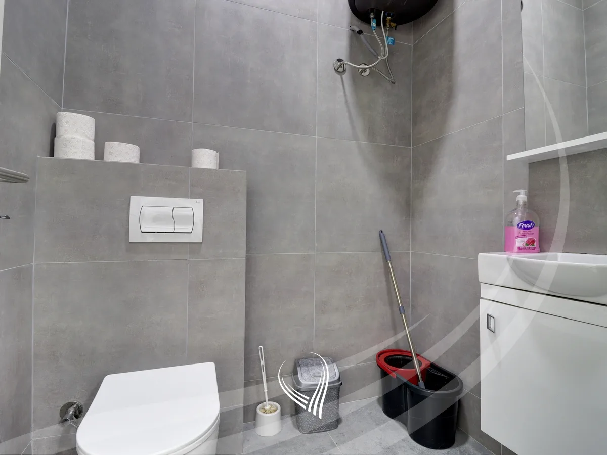 Lokal 40m2 me qira në lagjen Mati 1