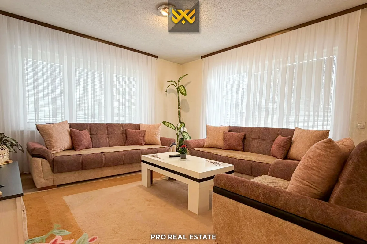 Shtëpi 182m² për #SHITJE në Lagjen Qëndresa
