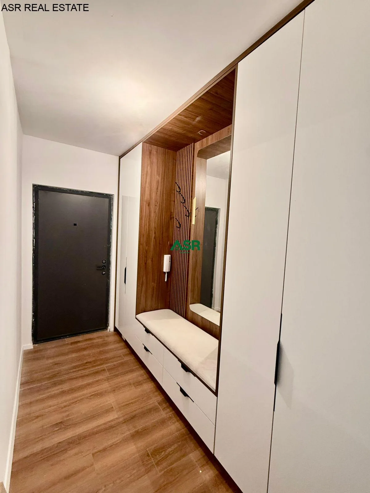 #ID:4128 Banesë  me #qira në Prishtine te Re përball Gjykates Themelore në Kompleksi Delta Invest
