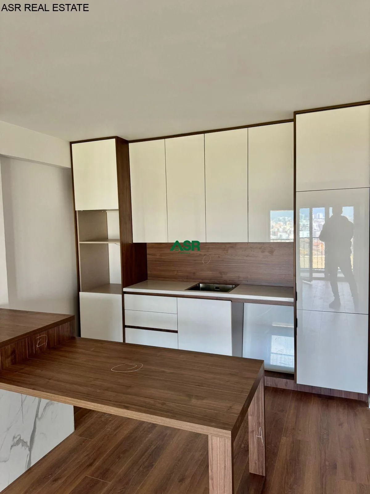 #ID:4128 Banesë  me #qira në Prishtine te Re përball Gjykates Themelore në Kompleksi Delta Invest