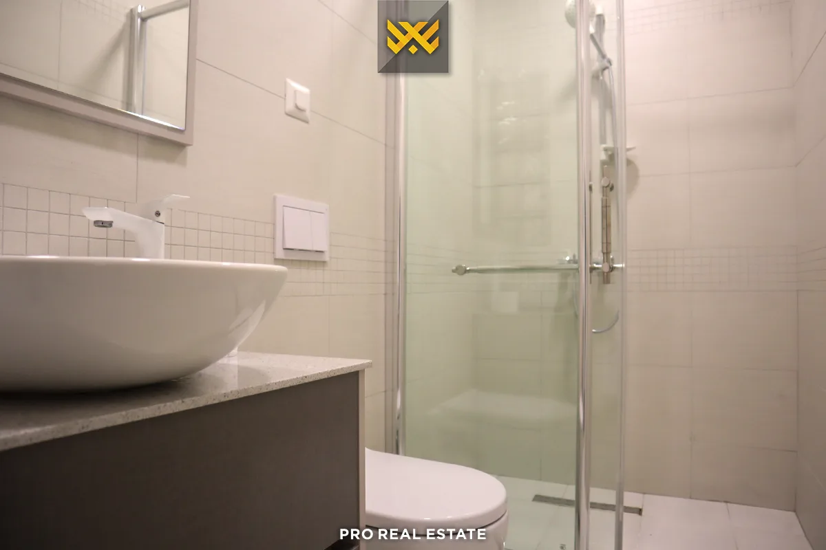 Banesë 120m² + 20m² me #QIRA në Lagjen e Spitalit