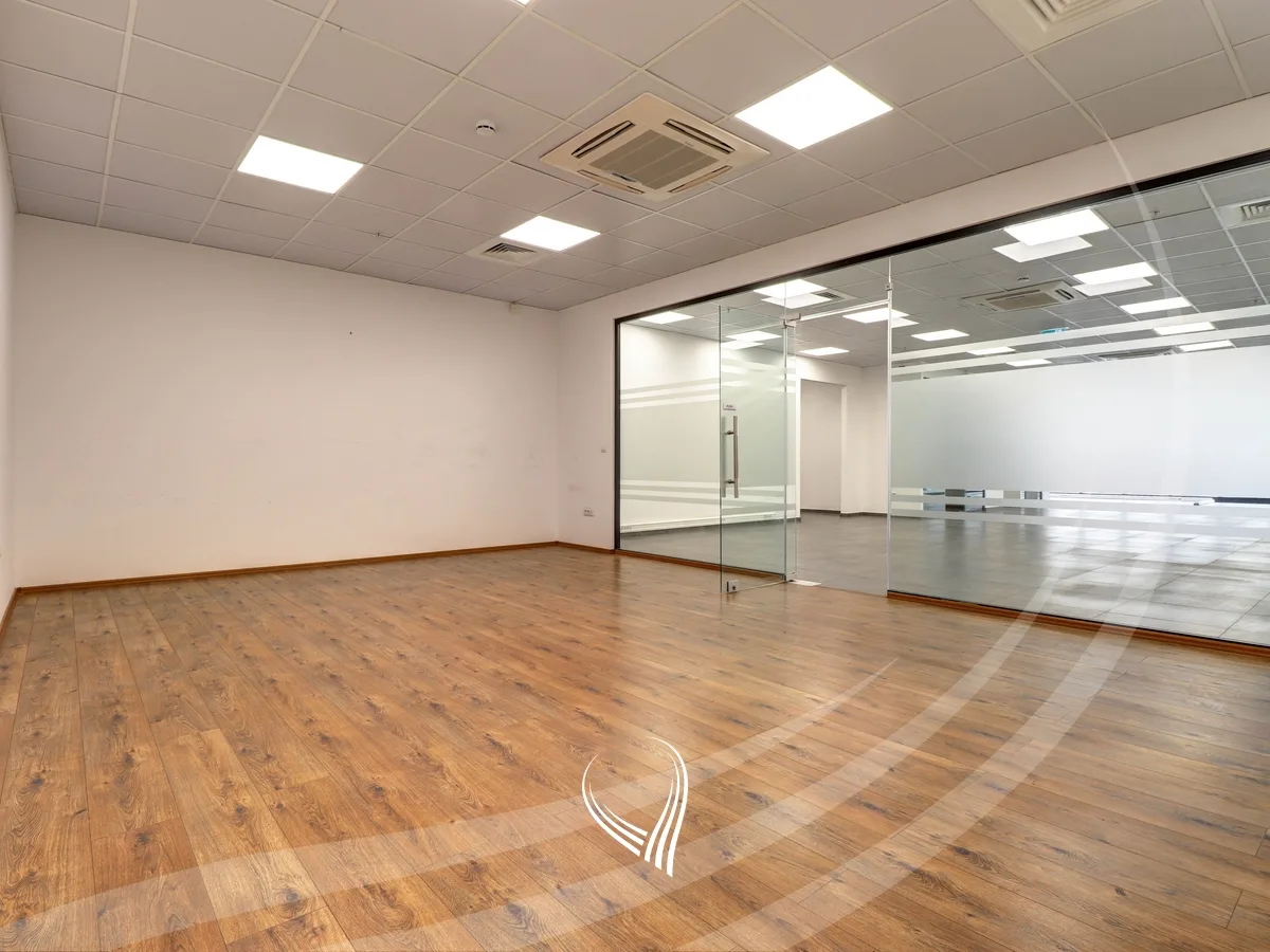 Hapësirë afariste 300m2 me qira në lagjen Lakrishtë – Ramiz Sadiku