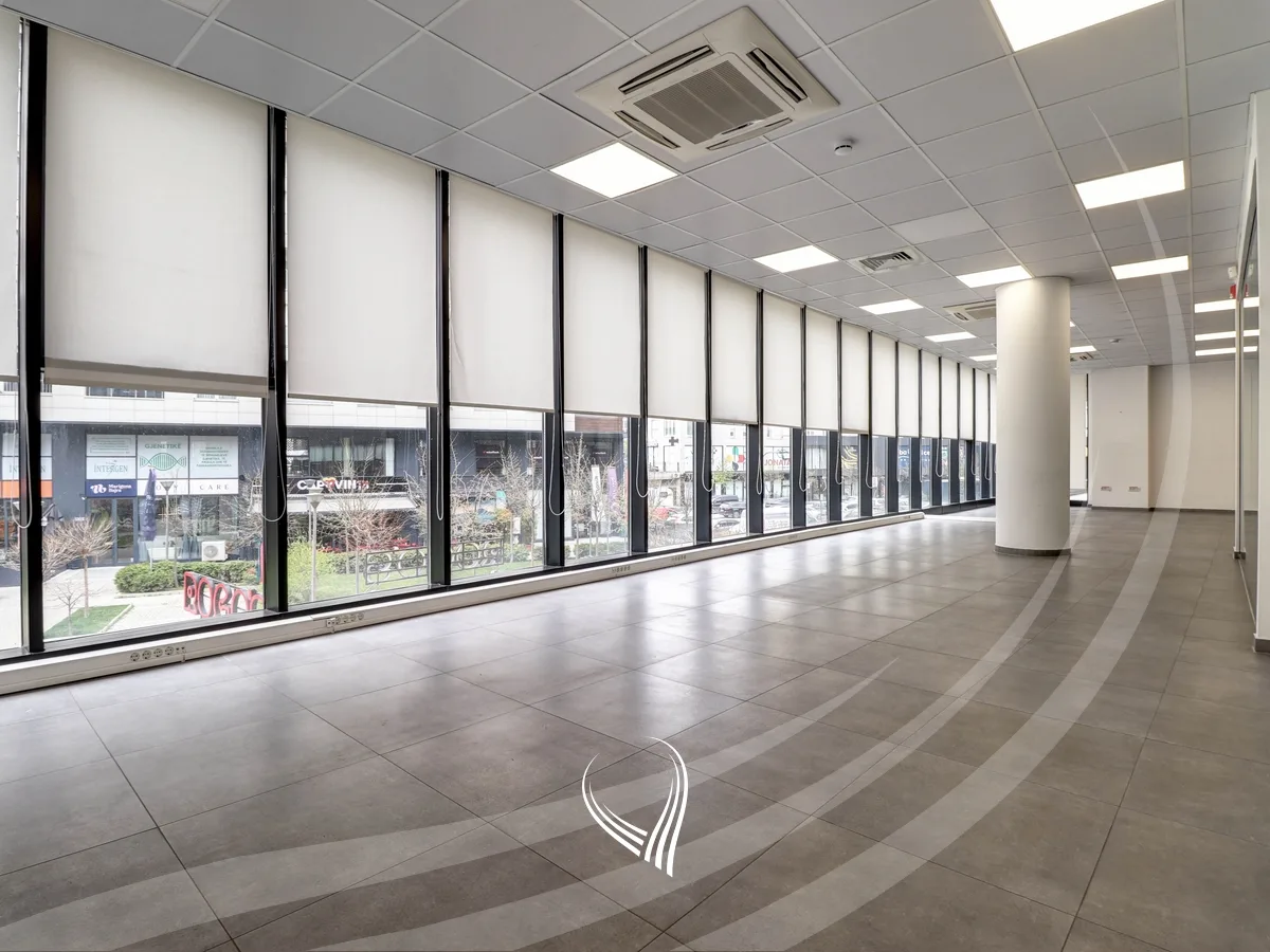 Hapësirë afariste 300m2 me qira në lagjen Lakrishtë – Ramiz Sadiku