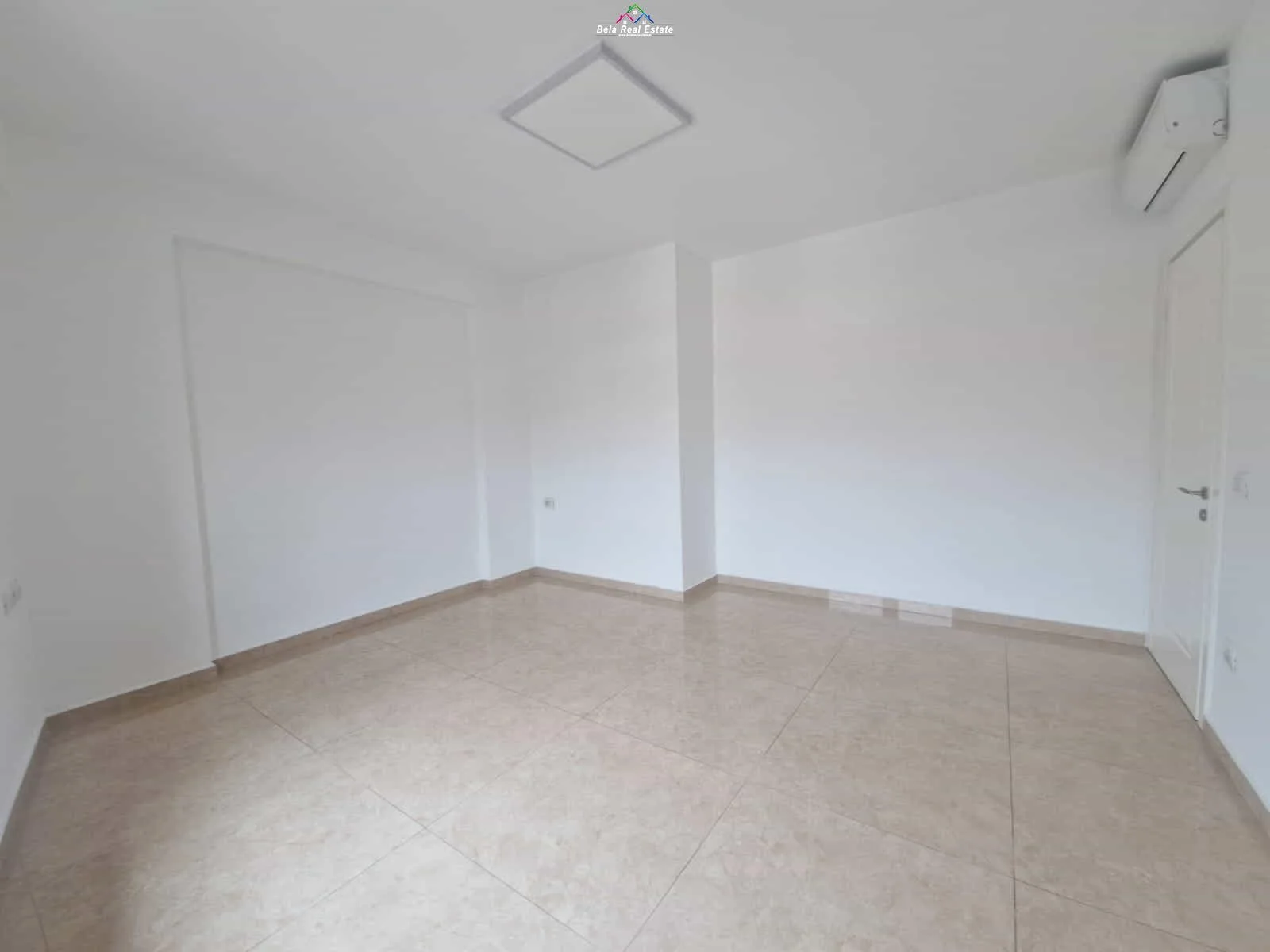 Zyre Me Qera 3+1 Ne Myslym Shyr ( ID BZ2867) Tirane