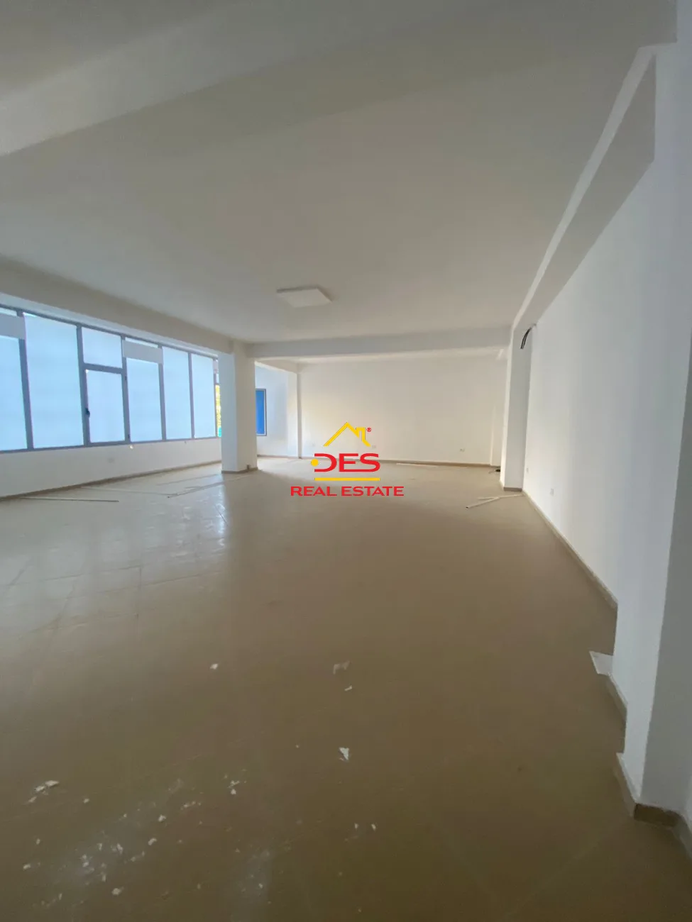 Jepet njësi biznesi me qira në transballkanike,vlorë