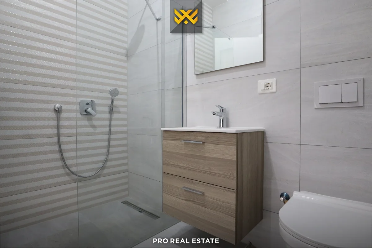 Banesë 71.70m² për #SHITJE në Emshir.