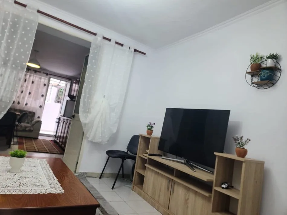 Apartament me qera 2+1 tek 21 Dhjetori (ID B221336) Tirane