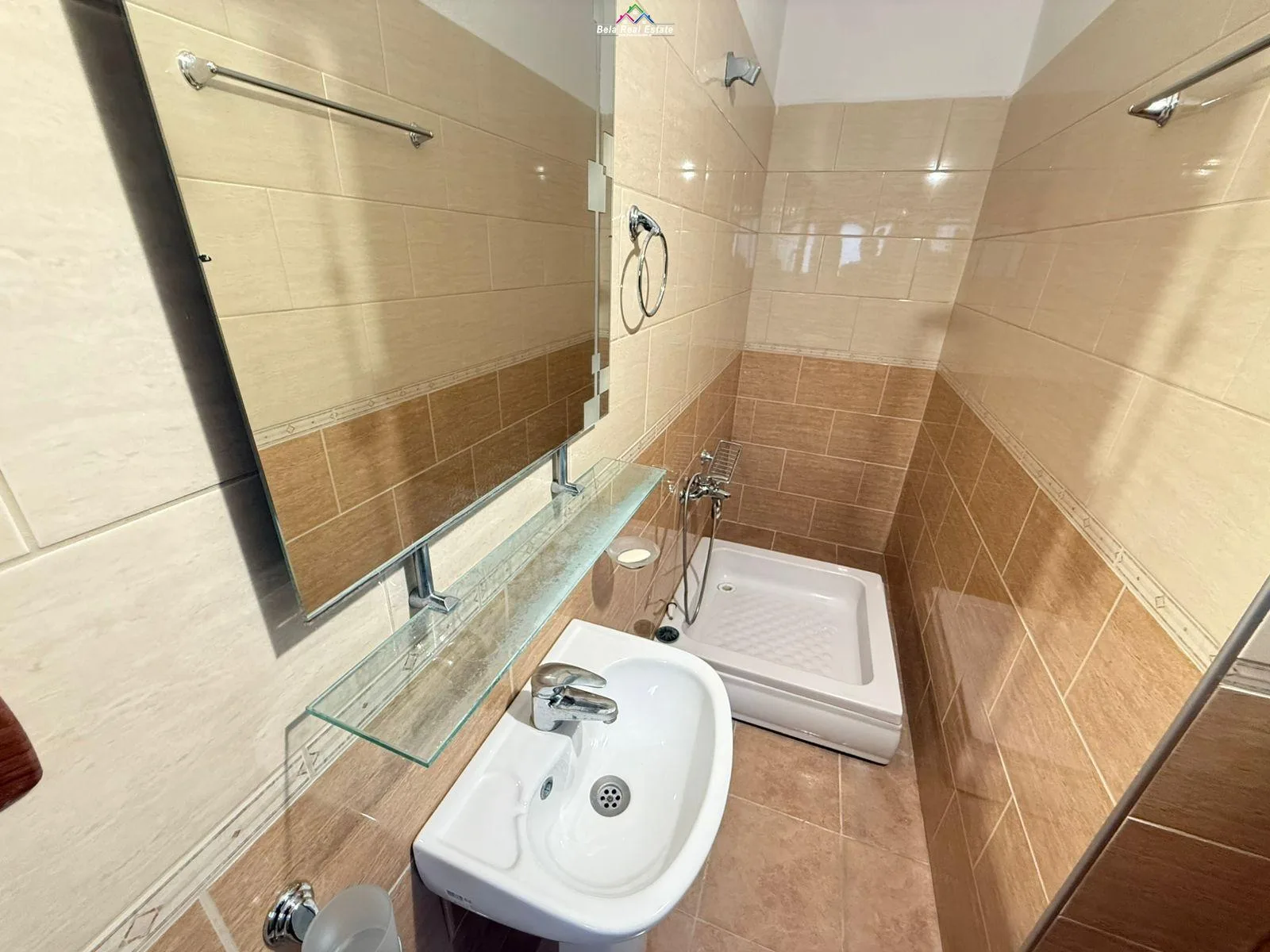 Vile Me Qera 2+1 Tek Kodra e Priftit ( ID BV22545) Tirane