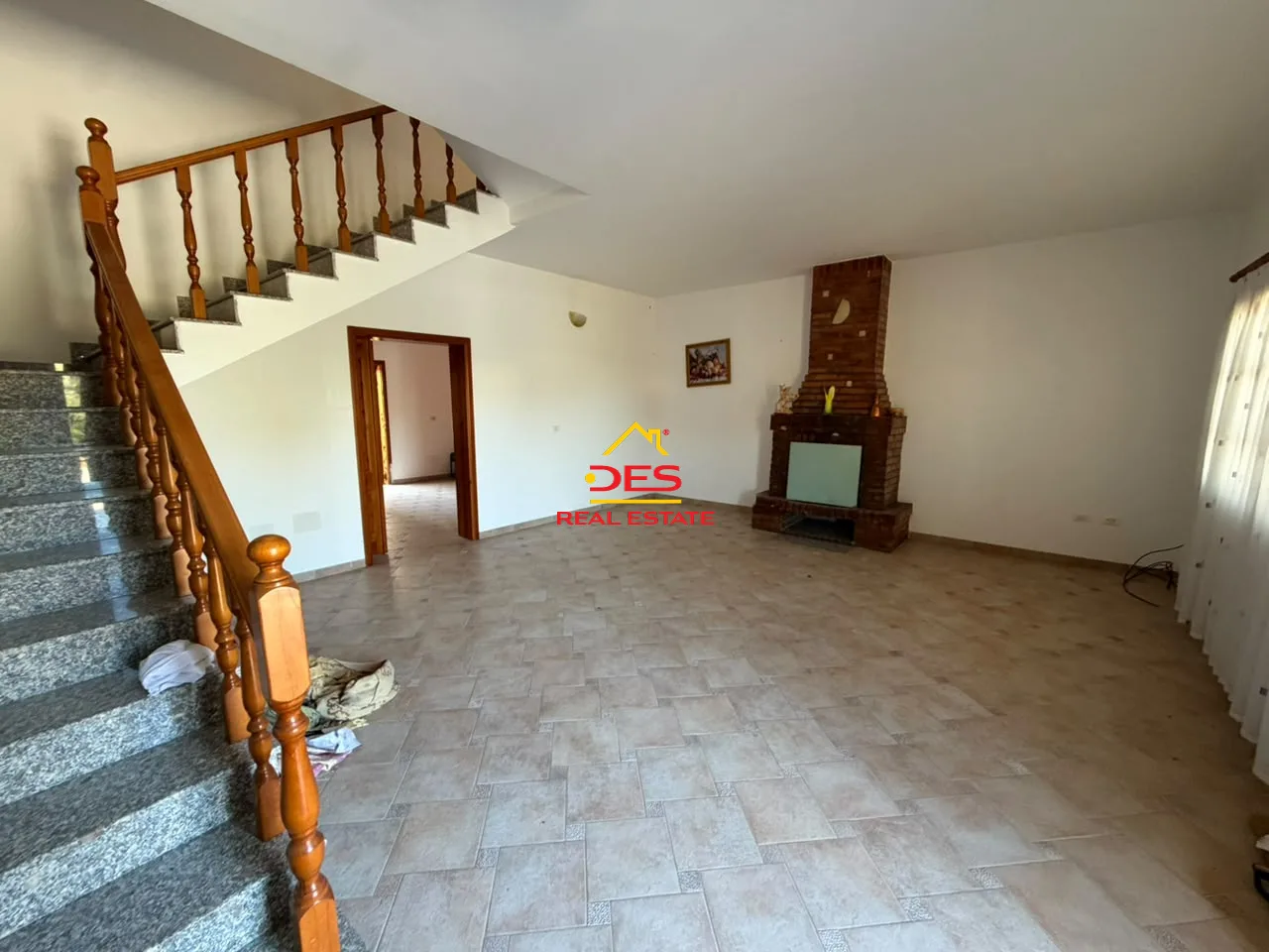 Shitet vilë 3-katëshe pranë ish-fabrikës së tullave, vlorë.