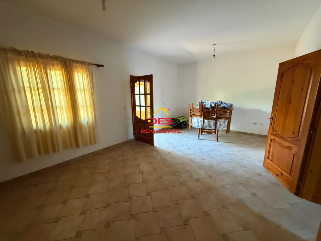 Shitet vilë 3-katëshe pranë ish-fabrikës së tullave, vlorë.