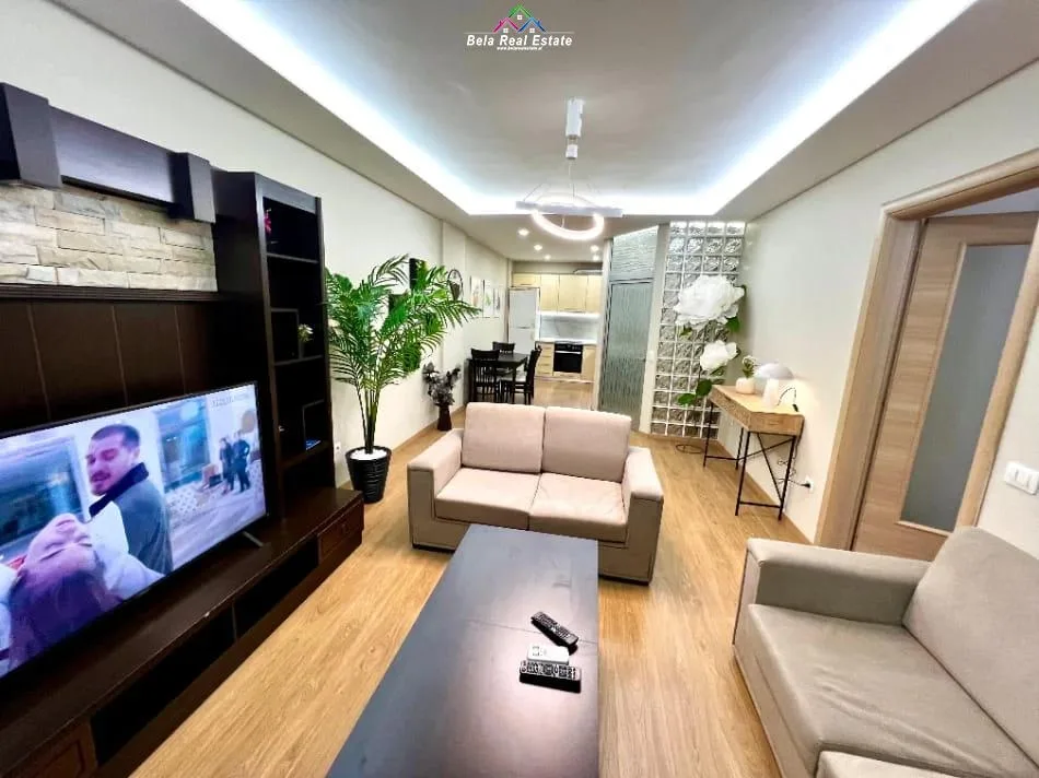 Apartament Me Qera 1+1 prane Maternitetit te Ri (ID B2101032) Tirane