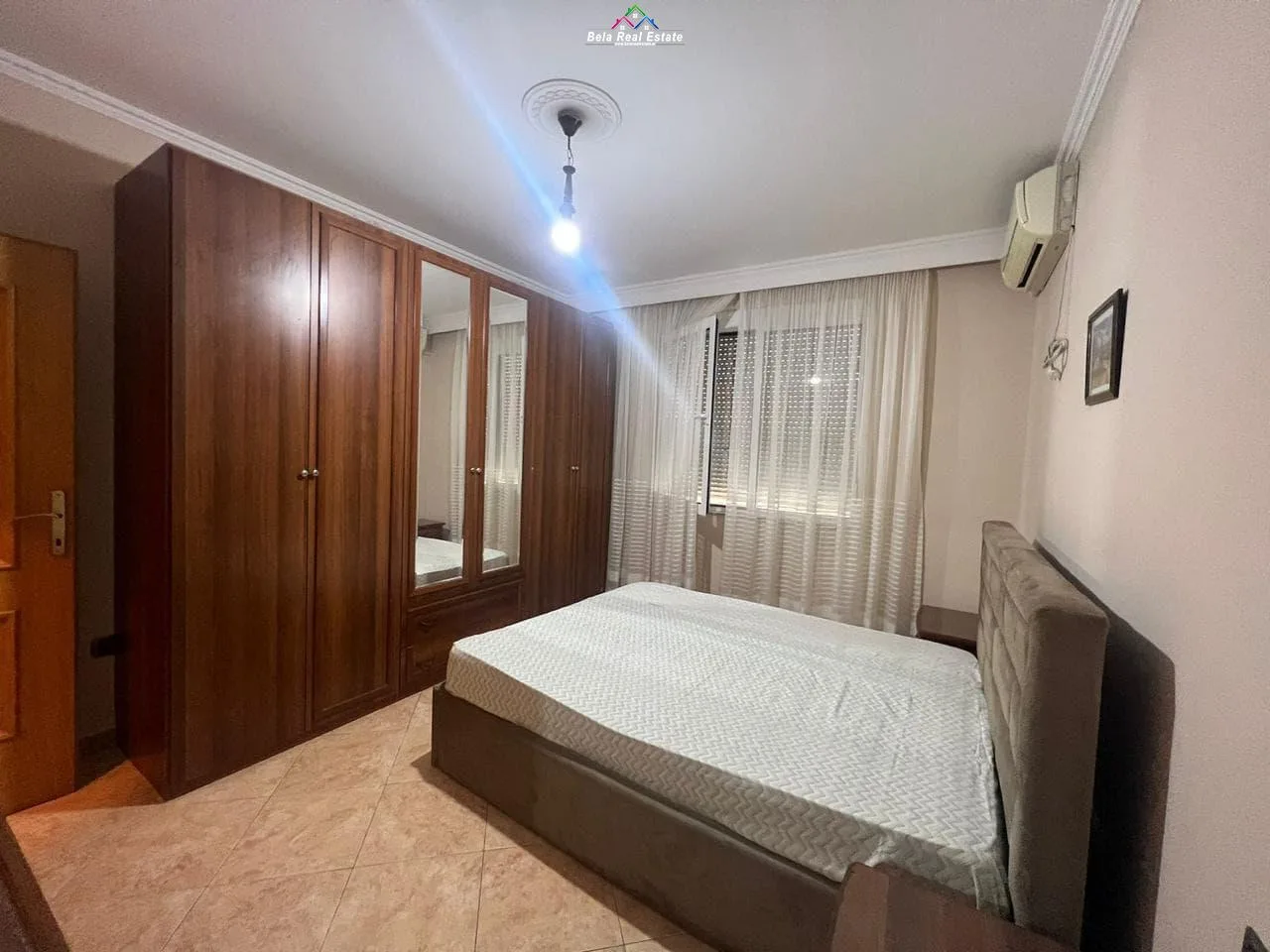 Apartament me qera 1+1 ne Bllok (ID B2101301) Tirane