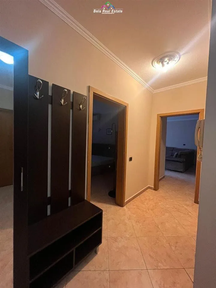 Apartament me qera 1+1 ne Bllok (ID B2101301) Tirane