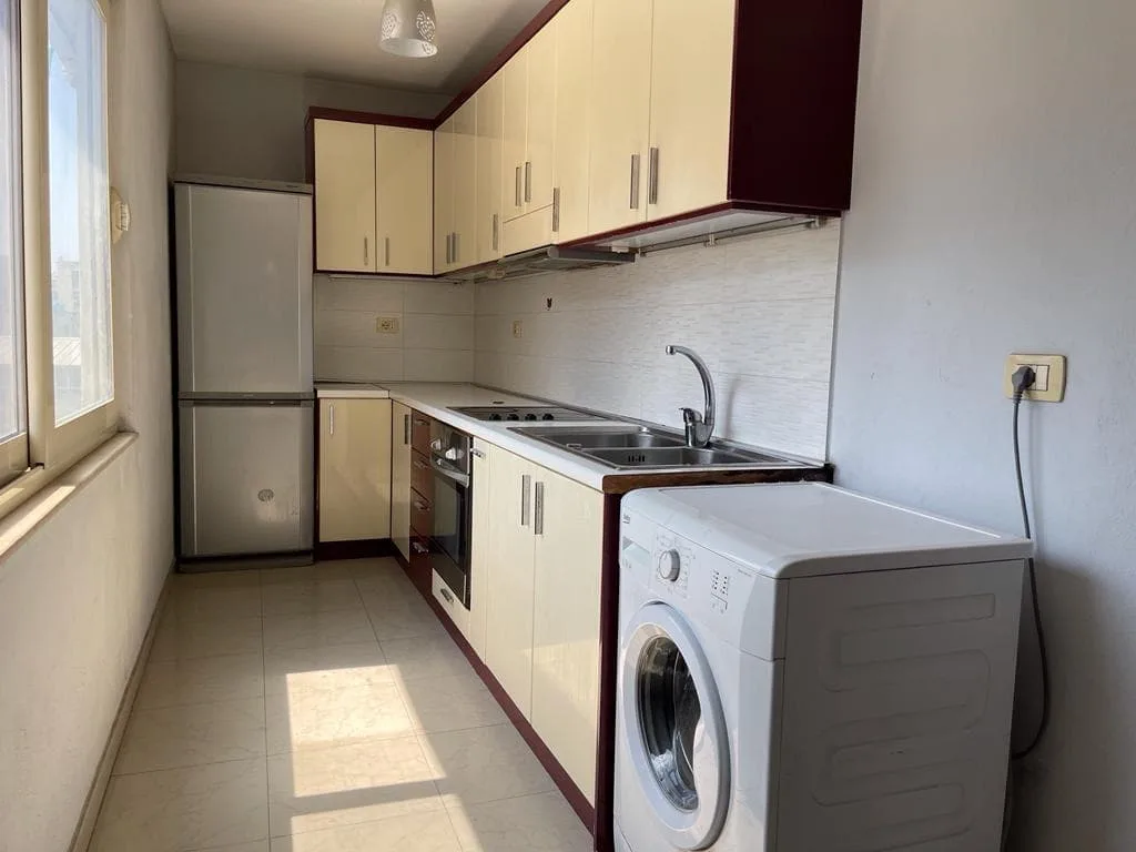 Apartament Me Qera 2+1 Tek 21-Dhjetori (ID B221318) Tirane.