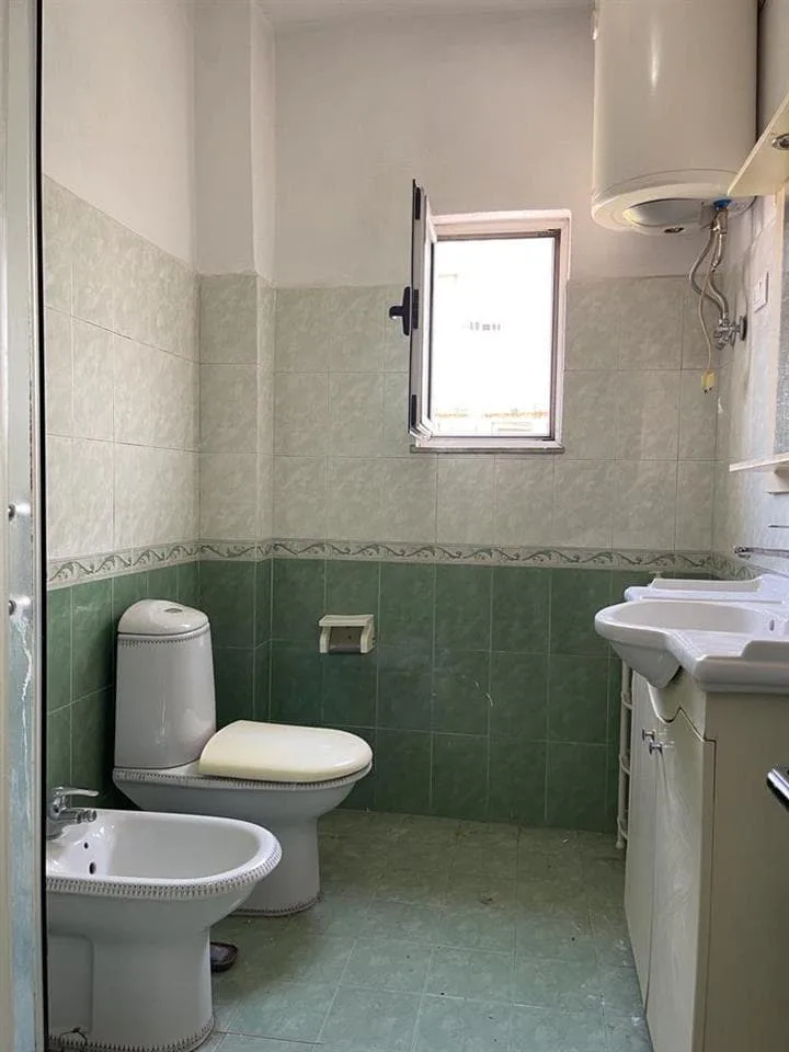 Apartament Me Qera 2+1 Tek 21-Dhjetori (ID B221318) Tirane.