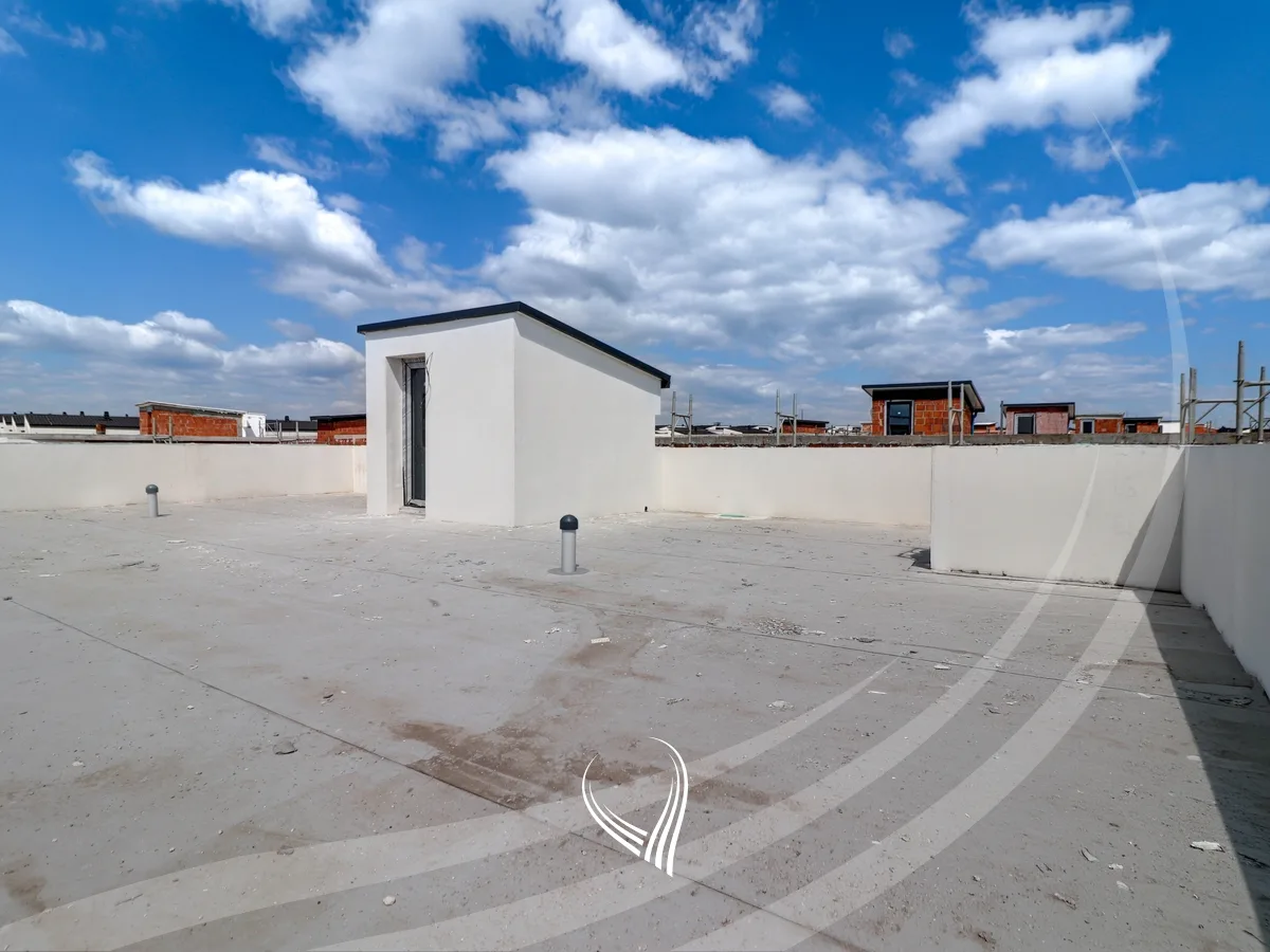 Shtëpi me 4 dhoma gjumi në shitje në lagjen Çagllavicë – Living Residence