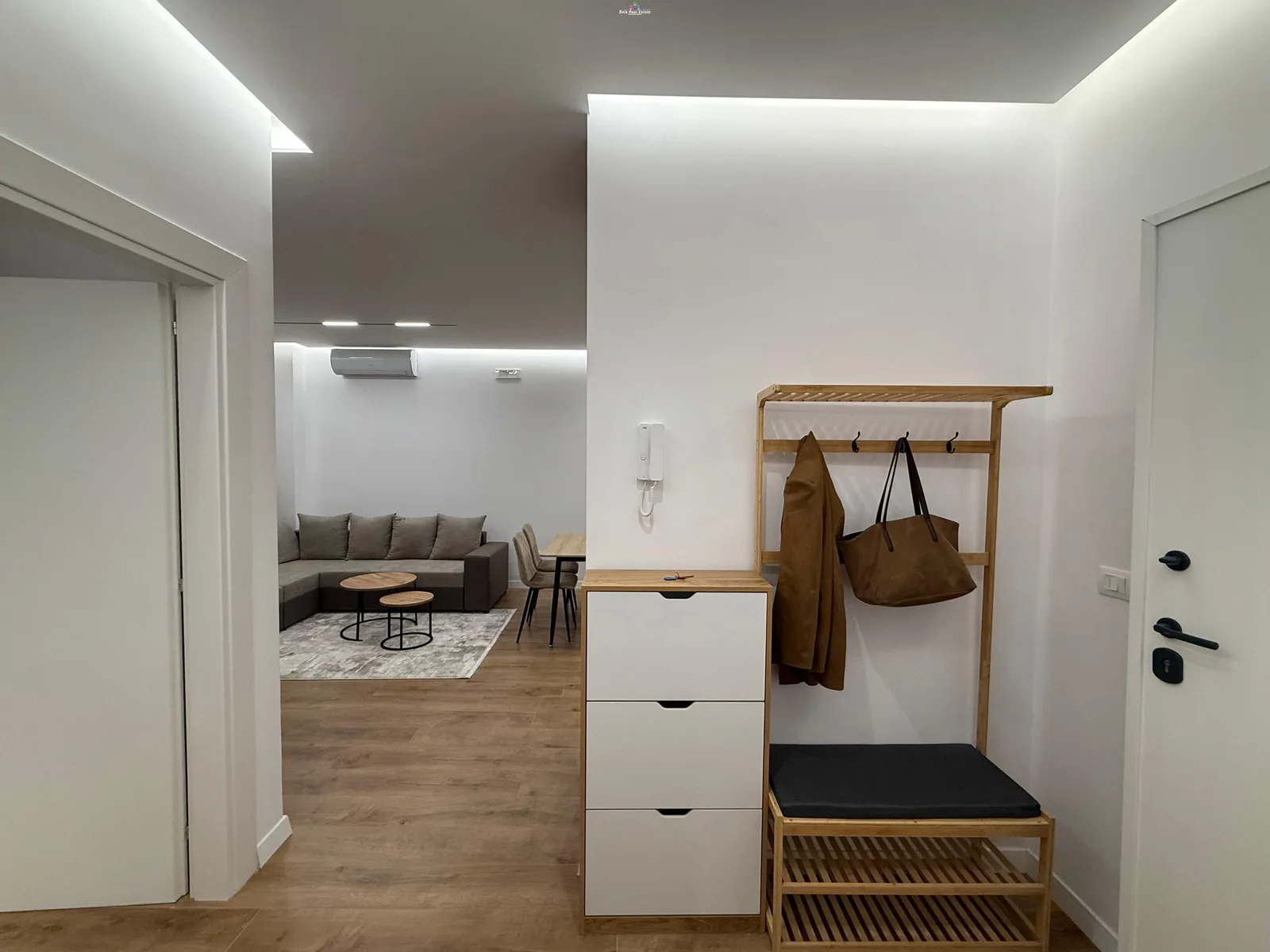 Apartament Me Qera 1+1+ Post Parkimi Tek Univers City (ID B2101710) Tirane