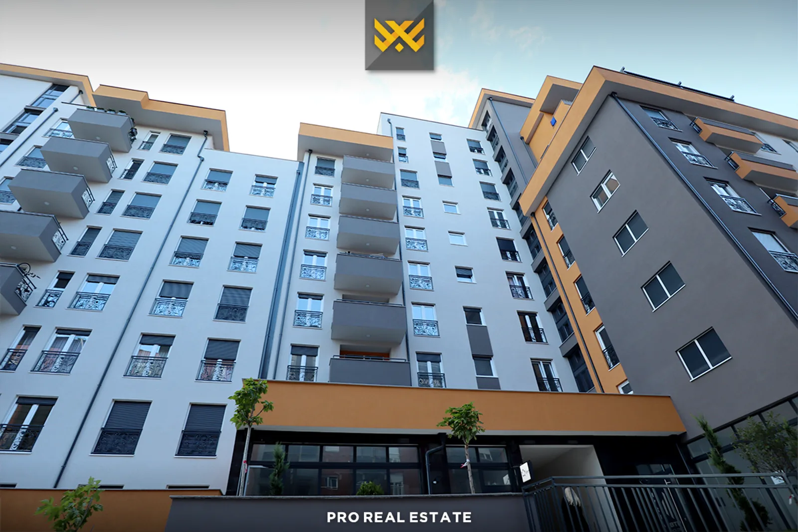 Lokal – Zyre 96m² me #QIRA në Lagjen e Spitalit.