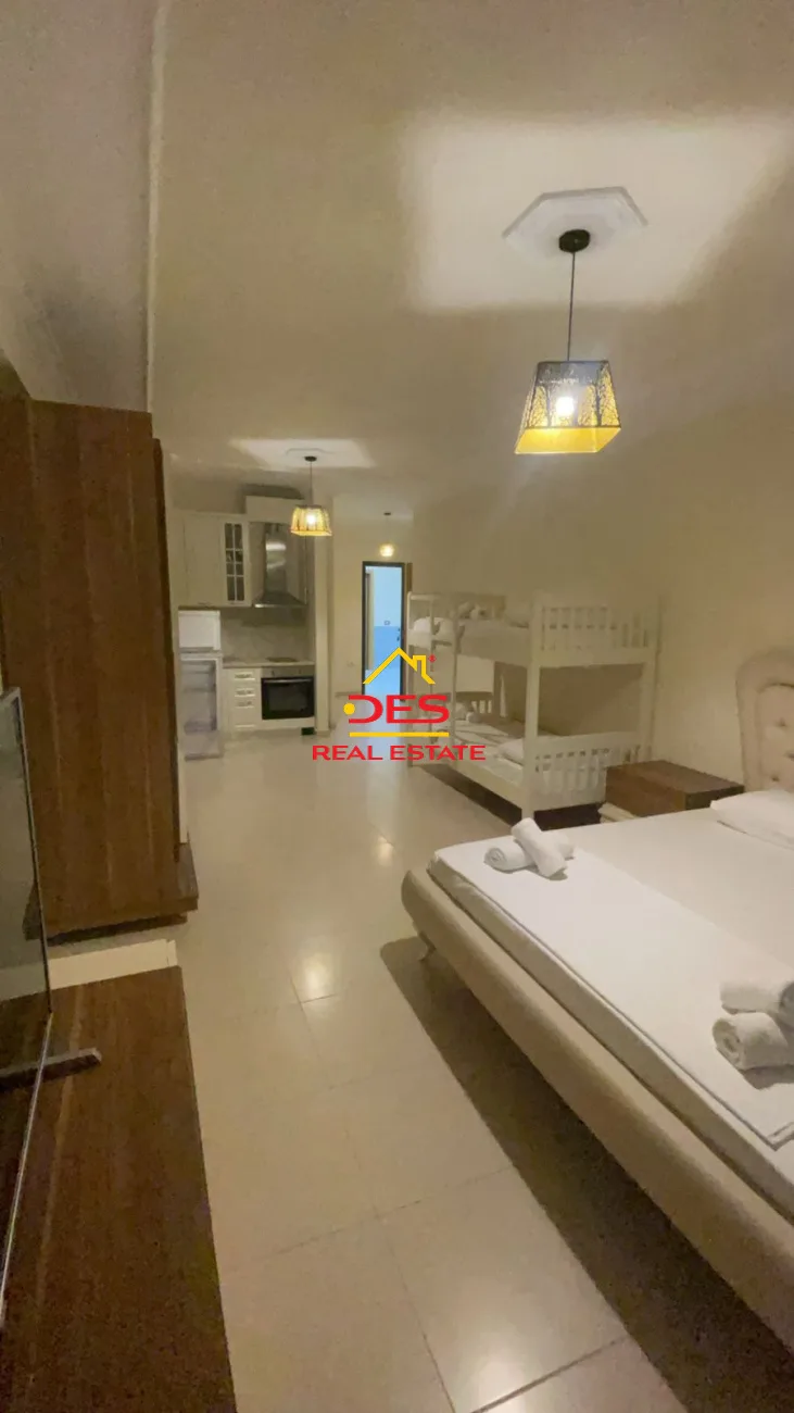 Jepen me qira garsoniere në plazh të vjetër, vlorë