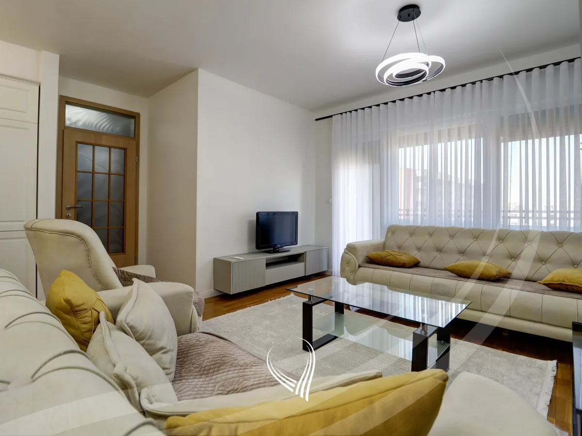 Banesë me 2 dhoma gjumi më qira në lagjen Kalabria – Emshir