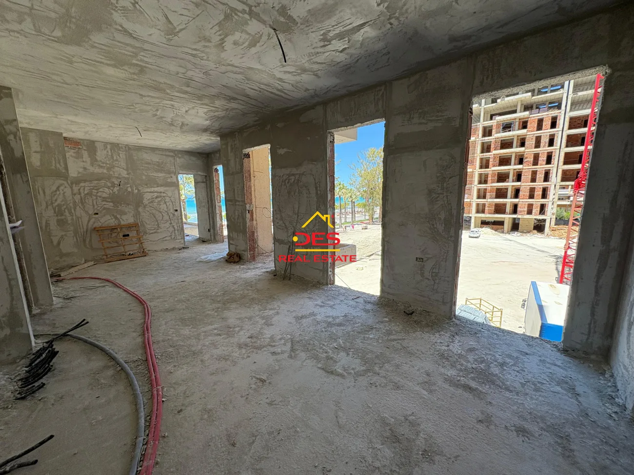 Shitet apartament 1+1 në rezidencën “poseidon”, vlorë