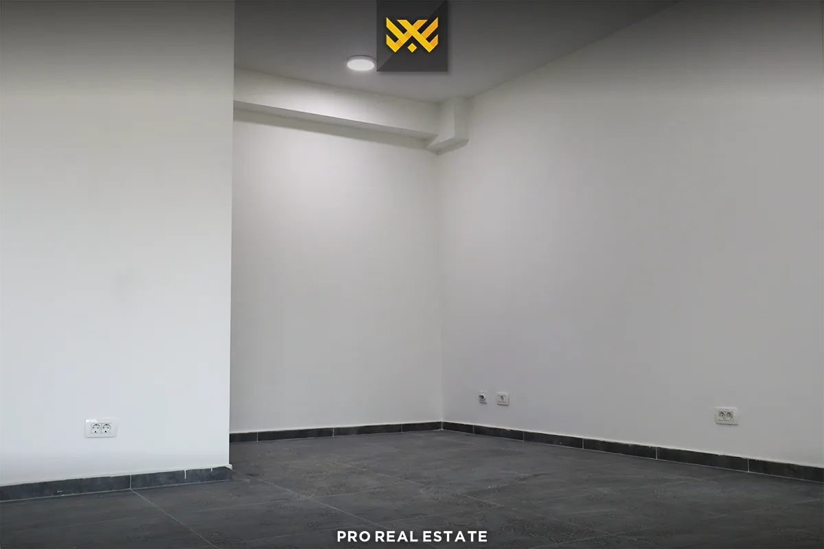 Lokal 30m² me #QIRA te Mati 1