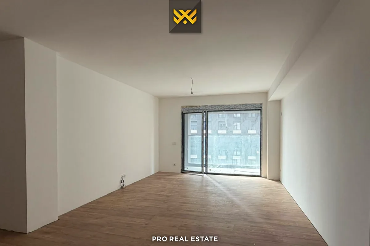 Banesë / Zyrë 98.96m² me #QIRA në Lakrishtë