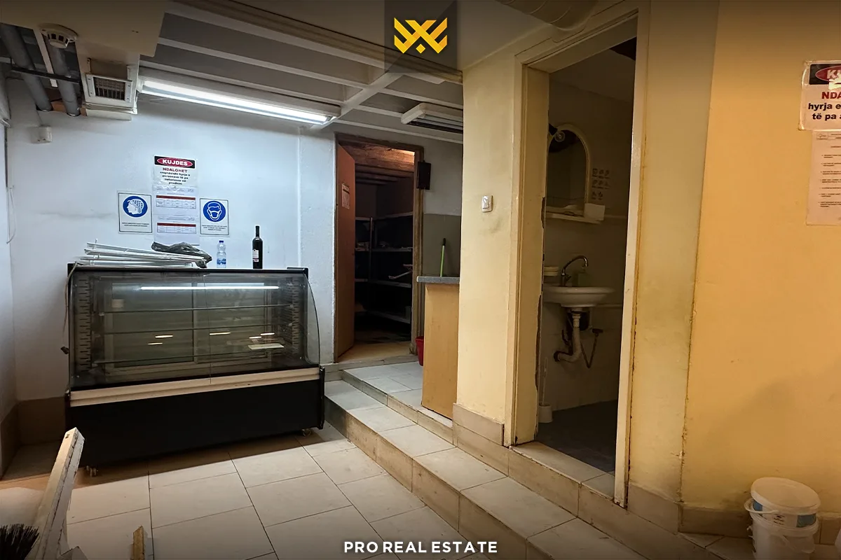 Lokal 130m² me #QIRA në Qendër.