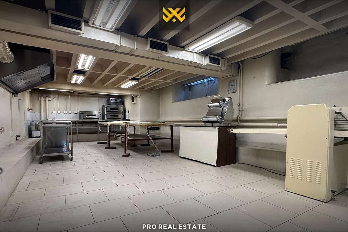 Lokal 130m² me #QIRA në Qendër.