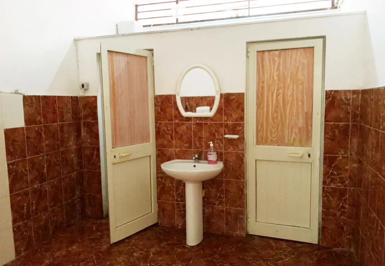 Jepet me qira truall + objekt në vaqarr, tiranë