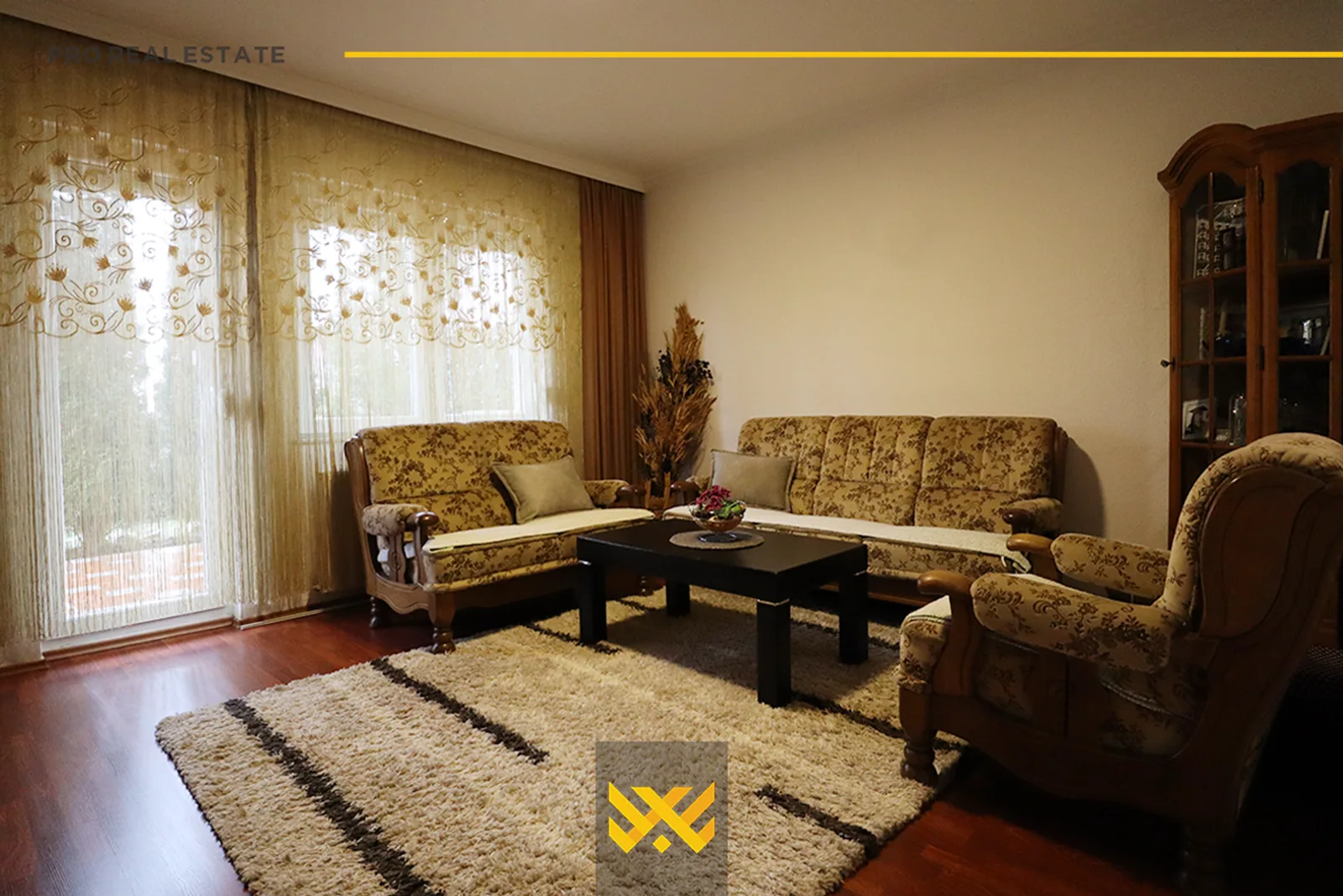 Shtëpi 320m² në #SHITJE në Bardhosh.