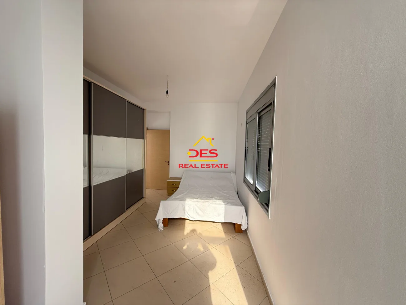 Shitet apartament 2+1 te bishti i kalldrëmit, vlorë.